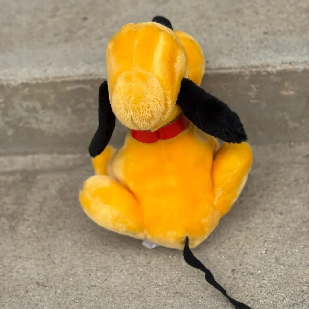Disney Parks Vintage Pluto Plush‎